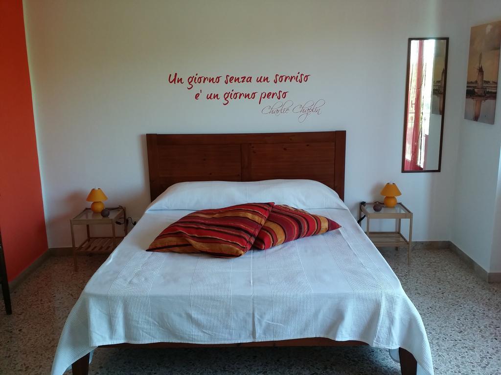 טרפאני Bed & Breakfast Ciaramira חדר תמונה